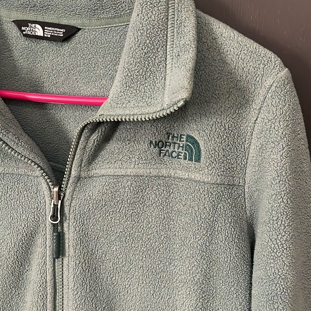 The North Face Fleece Zip Up - Picture 3 of 6